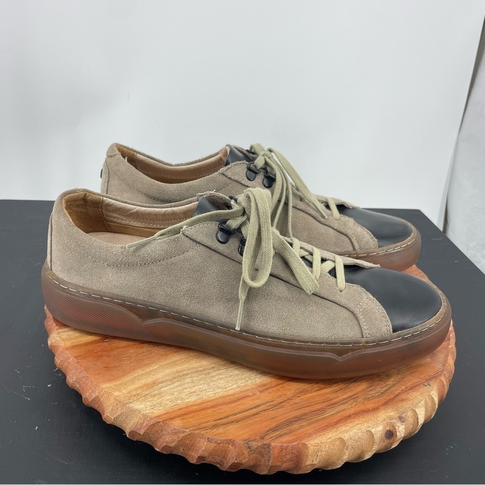 TCG Kennedy low top sneakers, Taupe with black‎ toe leather Sz 11